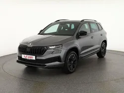 Grau Neu 2025 Skoda Karoq SportLine SUV | 40.890 € (Fairer Preis)