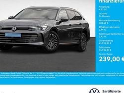 Diabasgrau metallic Gebraucht 2024 VW Passat Elegance Kombi | 42.887 € (Guter Preis)