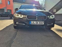 Schwarz Gebraucht 2012 BMW 320 Sport Line Limousine | 12.500 € (Etwas zu teuer)