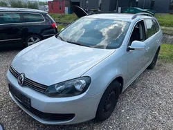 Silber Gebraucht 2010 VW Golf VI Comfortline Kombi | 5.999 € (Etwas zu teuer)