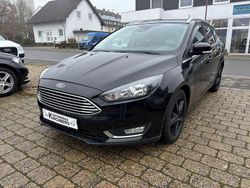 Schwarz Gebraucht 2016 Ford Focus Titanium Kombi | 6.950 € (Guter Preis)