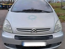 Silber Gebraucht 2005 Citroën Xsara Picasso Exclusive Van / Kleinbus | 3.899 € (Teuer)