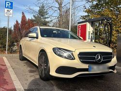 Gelb Gebraucht 2020 Mercedes E220 Limousine | 10.000 € (Guter Preis)