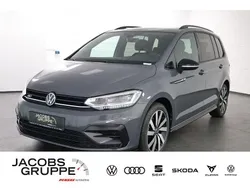 Grau Gebraucht 2024 VW Touran Style Van / Kleinbus | 41.490 € (Fairer Preis)