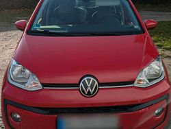 Rot Gebraucht 2020 VW up! Kleinwagen | 12.500 € (Etwas zu teuer)