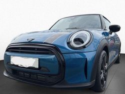 Blau Gebraucht 2023 Mini Cooper Classic Kleinwagen | 24.550 € (Fairer Preis)