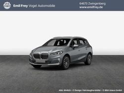 Skyscraper grau metallic Neu 2025 BMW 220 Active Tourer Performance Van / Kleinbus | 42.390 € (Guter Preis)
