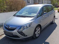 Grau Gebraucht 2012 Opel Zafira Tourer Innovation Van / Kleinbus | 3.900 € (Fairer Preis)