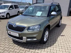 Grün Gebraucht 2015 Skoda Yeti Active SUV | 8.900 € (Fairer Preis)
