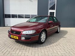 Rot Gebraucht 1998 Opel Omega Limousine | 4.950 €