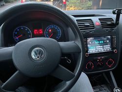 Schwarz Gebraucht 2004 VW Golf V Limousine | 3.390 €