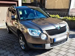 Braun Gebraucht 2012 Skoda Yeti Plus Edition SUV | 6.900 € (Guter Preis)