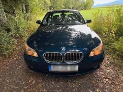 Blau Gebraucht 2006 BMW 523 Limousine | 5.700 €