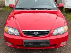 Rot Gebraucht 2004 Kia Shuma 2 Limousine | 2.100 €