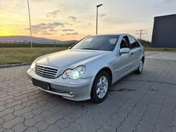 Silber Gebraucht 2003 Mercedes C200 Classic Limousine | 2.699 € (Fairer Preis)