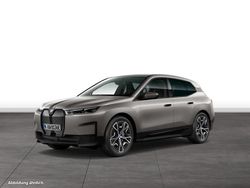Grau Gebraucht 2025 BMW iX SUV | 79.377 € (Teuer)