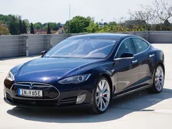 Blau Gebraucht 2015 Tesla Model S Limousine | 34.499 € (Fairer Preis)