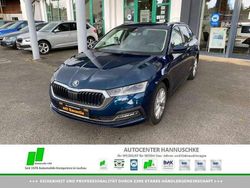 Lava blau metallic (metallic) Gebraucht 2021 Skoda Octavia Style Kombi | 26.675 € (Etwas zu teuer)