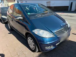 Blau Gebraucht 2005 Mercedes A160 Kleinwagen | 2.999 € (Teuer)