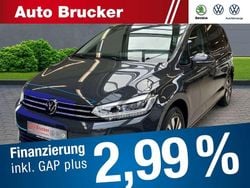 Grau Gebraucht 2024 VW Touran Move Van / Kleinbus | 38.916 € (Etwas zu teuer)