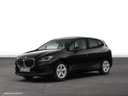 Schwarz Gebraucht 2024 BMW 218 Active Tourer Van / Kleinbus | 32.474 € (Guter Preis)