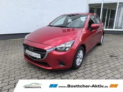 Rot Gebraucht 2015 Mazda 2 Center-Line Limousine | 9.888 € (Fairer Preis)