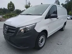 Arktikweiß/weiß Gebraucht 2023 Mercedes Vito Van / Kleinbus | 31.690 € (Guter Preis)