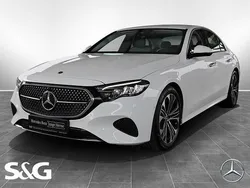 Unilack polarweiß Gebraucht 2024 Mercedes E220 Avantgarde Limousine | 47.990 € (Superpreis)
