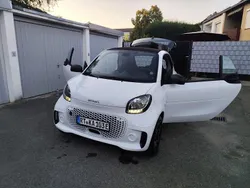 Weiß Gebraucht 2023 Smart ForTwo Electric Drive Coupé | 13.100 € (Etwas zu teuer)