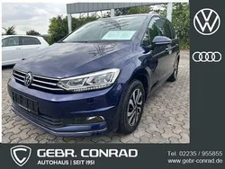 Blau Gebraucht 2021 VW Touran Active Van / Kleinbus | 29.289 € (Fairer Preis)