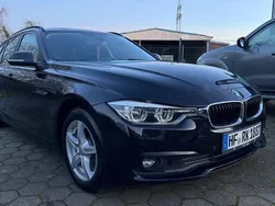 Schwarz Gebraucht 2018 BMW 318 Kombi | 13.300 €