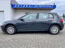 Grau Gebraucht 2015 VW Golf VII Trendline Limousine | 7.500 € (Guter Preis)