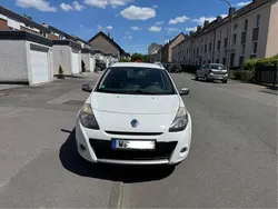 Weiß Gebraucht 2012 Renault Clio GrandTour Kombi | 4.500 € (Fairer Preis)