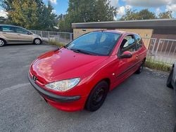 Rot Gebraucht 2005 Peugeot 206 Kleinwagen | 1.200 €
