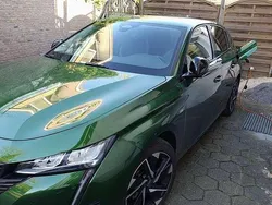 Grün Gebraucht 2022 Peugeot 308 Limousine | 24.600 € (Guter Preis)