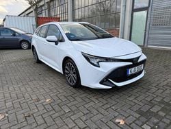 Weiß Gebraucht 2022 Toyota Corolla Limousine | 19.950 € (Fairer Preis)