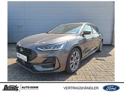 Magnetic metallic Neu 2025 Ford Focus ST-Line Limousine | 30.490 € (Fairer Preis)