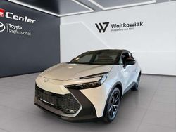 Weiß/schwarz Gebraucht 2024 Toyota C-HR Team SUV | 39.890 € (Etwas zu teuer)