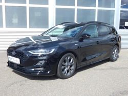 Agate black metallic (metallic) Gebraucht 2023 Ford Focus Kombi | 22.990 € (Fairer Preis)