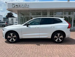 Weiß Gebraucht 2024 Volvo XC60 Plus SUV | 52.850 € (Guter Preis)