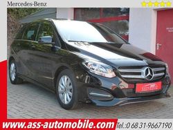Schwarz Gebraucht 2017 Mercedes B180 Style Van / Kleinbus | 16.490 € (Fairer Preis)