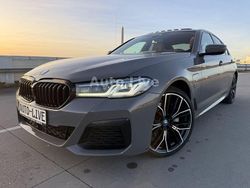 Grau Gebraucht 2022 BMW 545e M Sport Limousine | 37.990 € (Fairer Preis)
