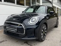 Enigmatic black metallic Gebraucht 2022 Mini Cooper SE Business Kleinwagen | 23.900 € (Teuer)