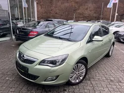 Grün Gebraucht 2011 Opel Astra Sport Limousine | 4.490 € (Fairer Preis)