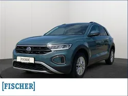 Blau Gebraucht 2024 VW T-Roc Life SUV | 24.949 € (Fairer Preis)