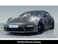 Grün (aventuringrünmetallic) Gebraucht 2022 Porsche Panamera Sport Turismo Kombi | 84.790 € (Etwas zu teuer)