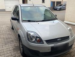 Silber Gebraucht 2007 Ford Fiesta Kleinwagen | 1.199 €