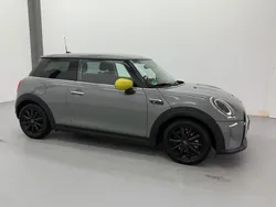 Grau Gebraucht 2021 Mini Cooper SE Essential Kleinwagen | 15.750 € (Superpreis)