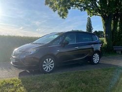 Braun Gebraucht 2013 Opel Zafira Tourer Active Van / Kleinbus | 6.900 € (Guter Preis)