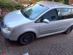 Grau Gebraucht 2007 VW Touran Van / Kleinbus | 2.999 € (Guter Preis)